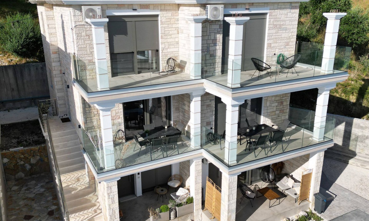 Parga Apartment | Meliana Homes