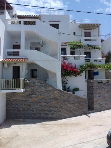 Vourkari Apartment | Meltemi