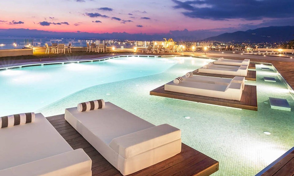 Diasella Hotel | Messinian Icon