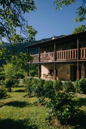 Kalambaka Villa | Meteora Mountain Stonehouse with Private Garden