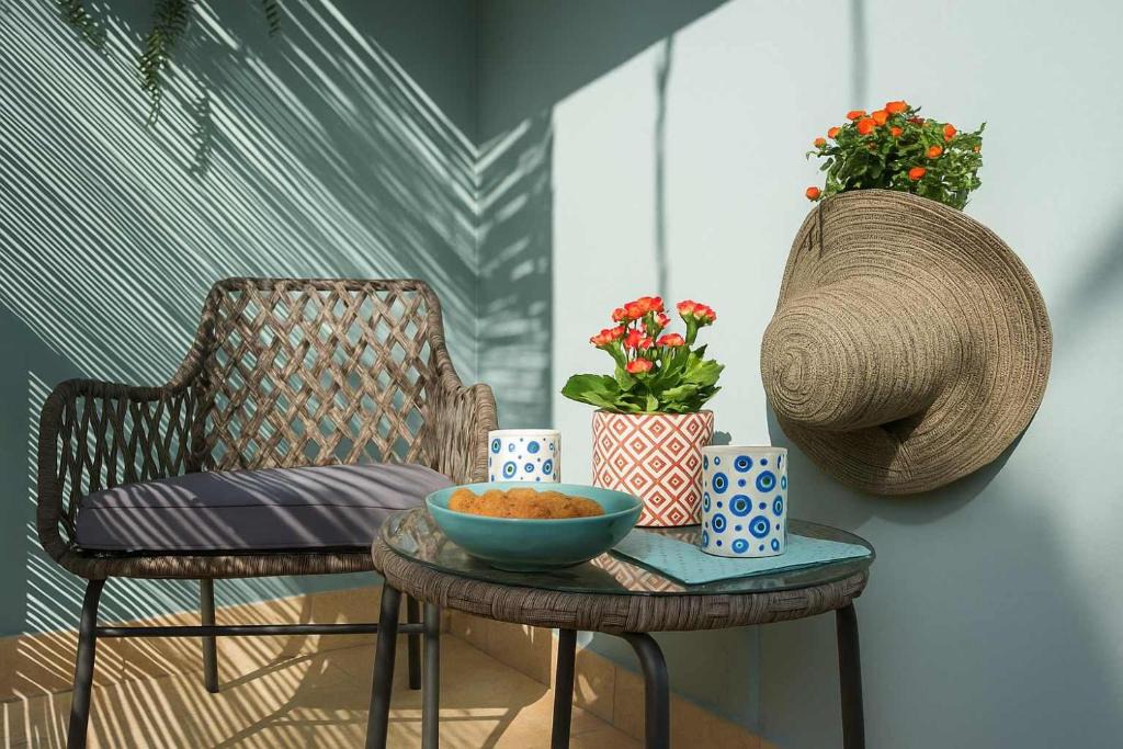Kalamata Apartment | Mini Zen Nomad Maison - Calming & Charming Nest