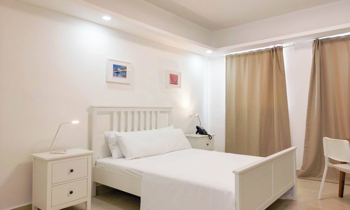 Residencial ROMANA Apartment | Minimalist Apartment Studio - Sea View