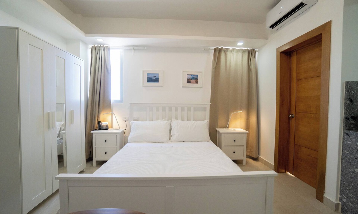 Residencial ROMANA Apartment | Minimalist Apartment Studio - Sea View