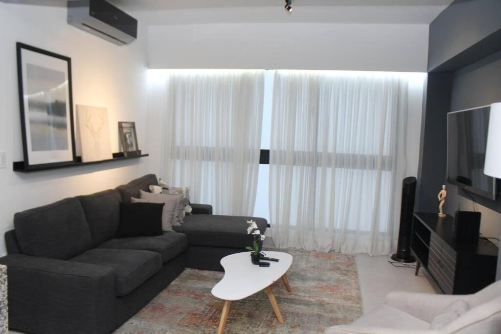 Santo Domingo Apartment | Modern 1BD Downtown+Pool+SmarTVs+BBQ+Gym