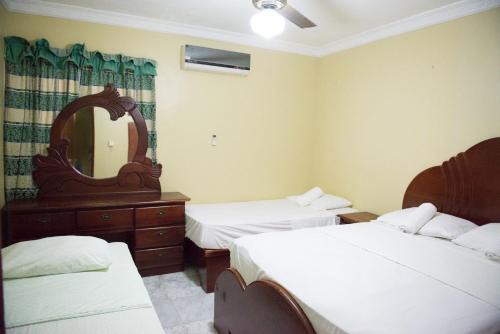 Corales del Sur Apartment | Modern 2BR Apartment Terrace Near Airport - Santo Domingo Este