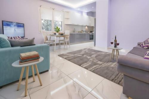 Agia Paraskevi House | Modern fully-equipped house, 5 min walk from metro