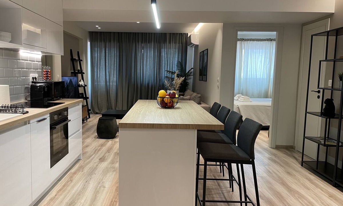 Neos Kosmos Apartment | Modern & Spacious 3bdr apartment