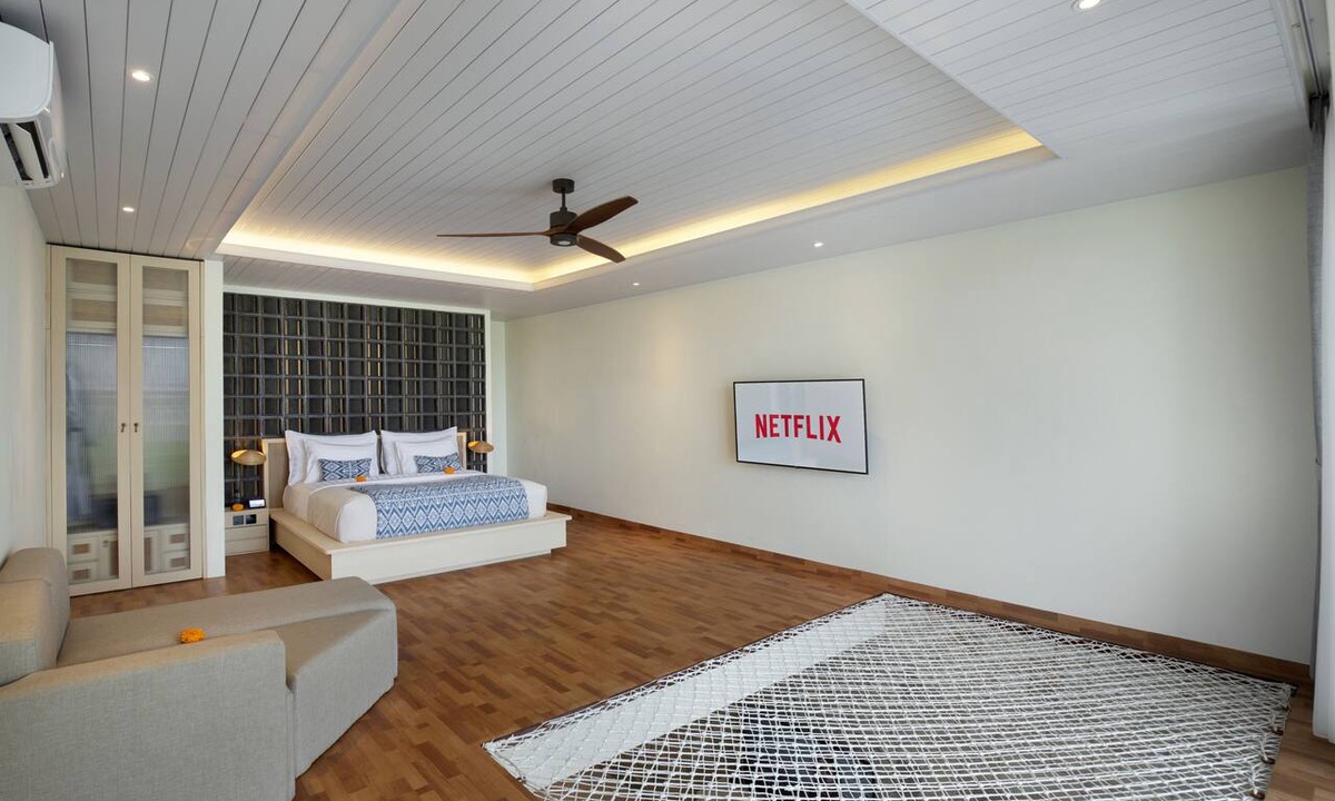 Batu Bolong Resort | Modern Spacious Suite Room in Canggu