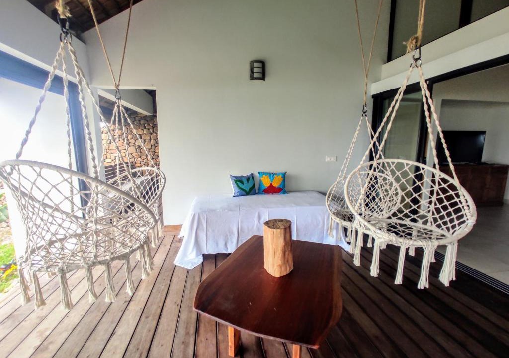 Temae House | MOOREA - Fare Coraline