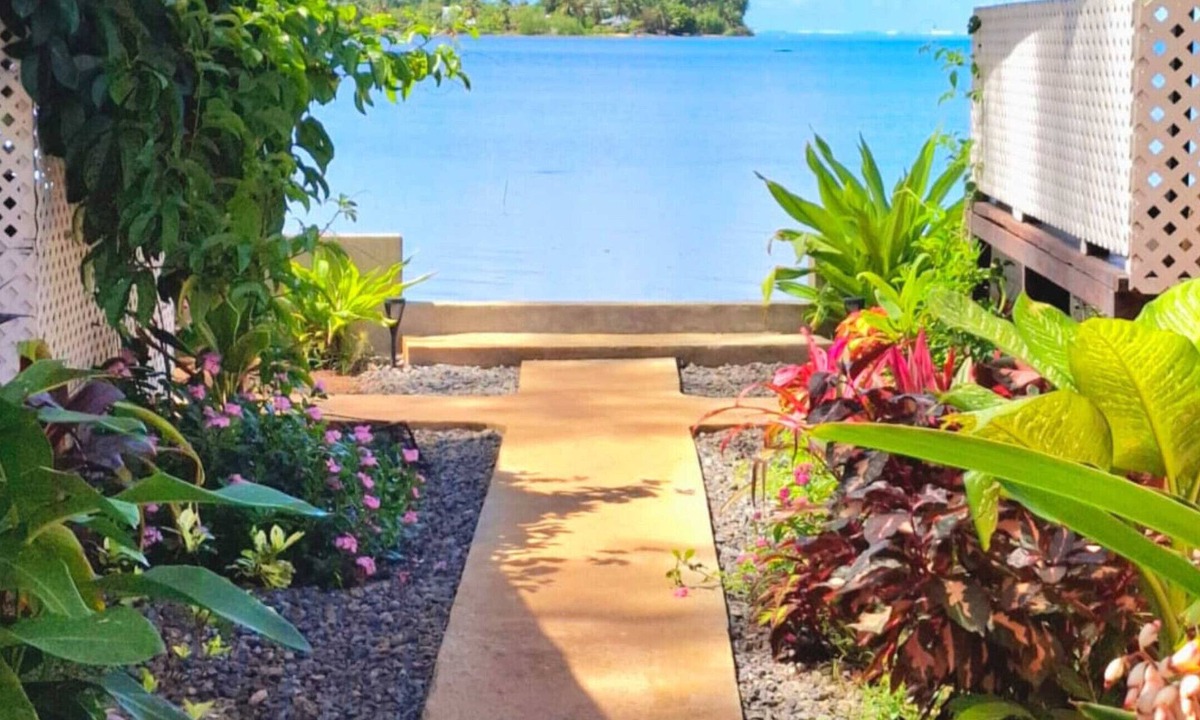 Moorea-Maiao Ski Chalet | MOOREA - Fare Taina Ocean View