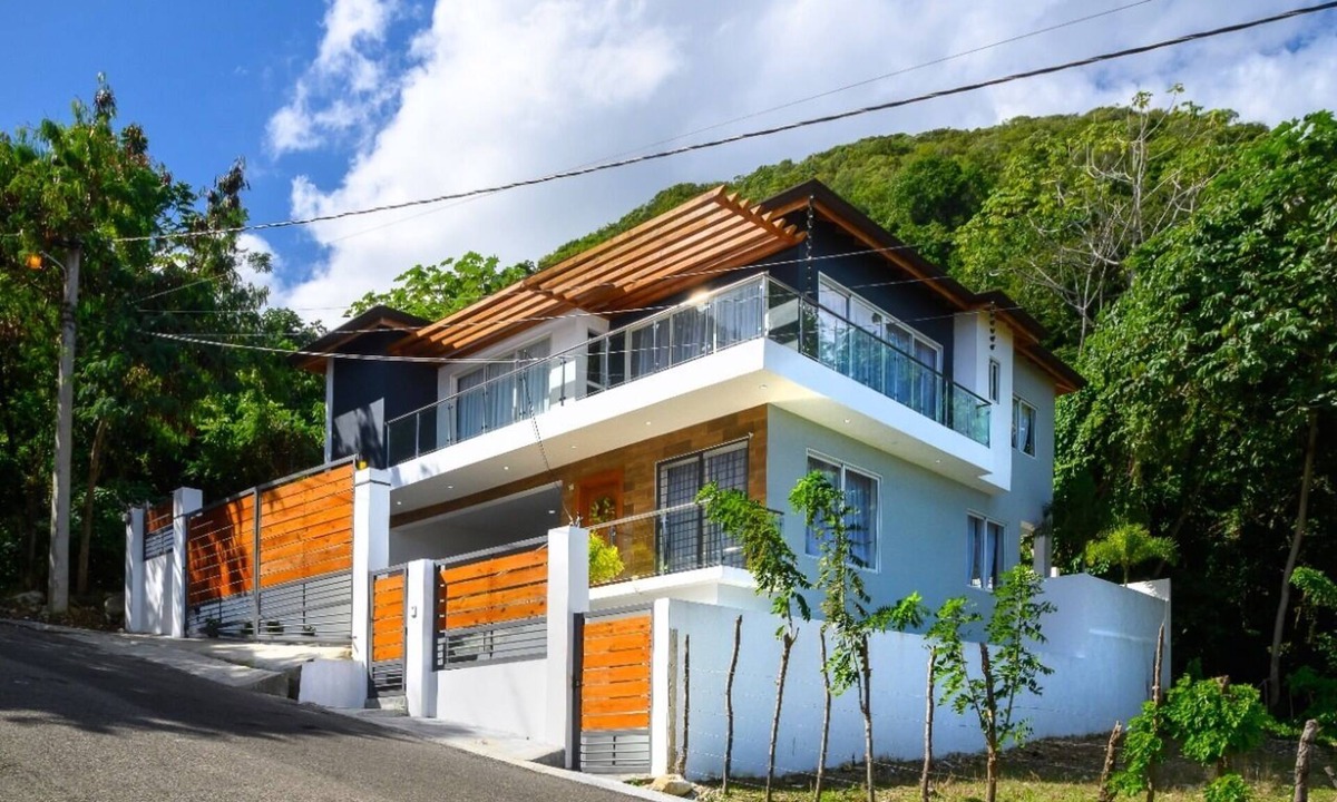 Barrio Las Yaguitas House | Mountainside retreat on la montaña Isabel de Torre