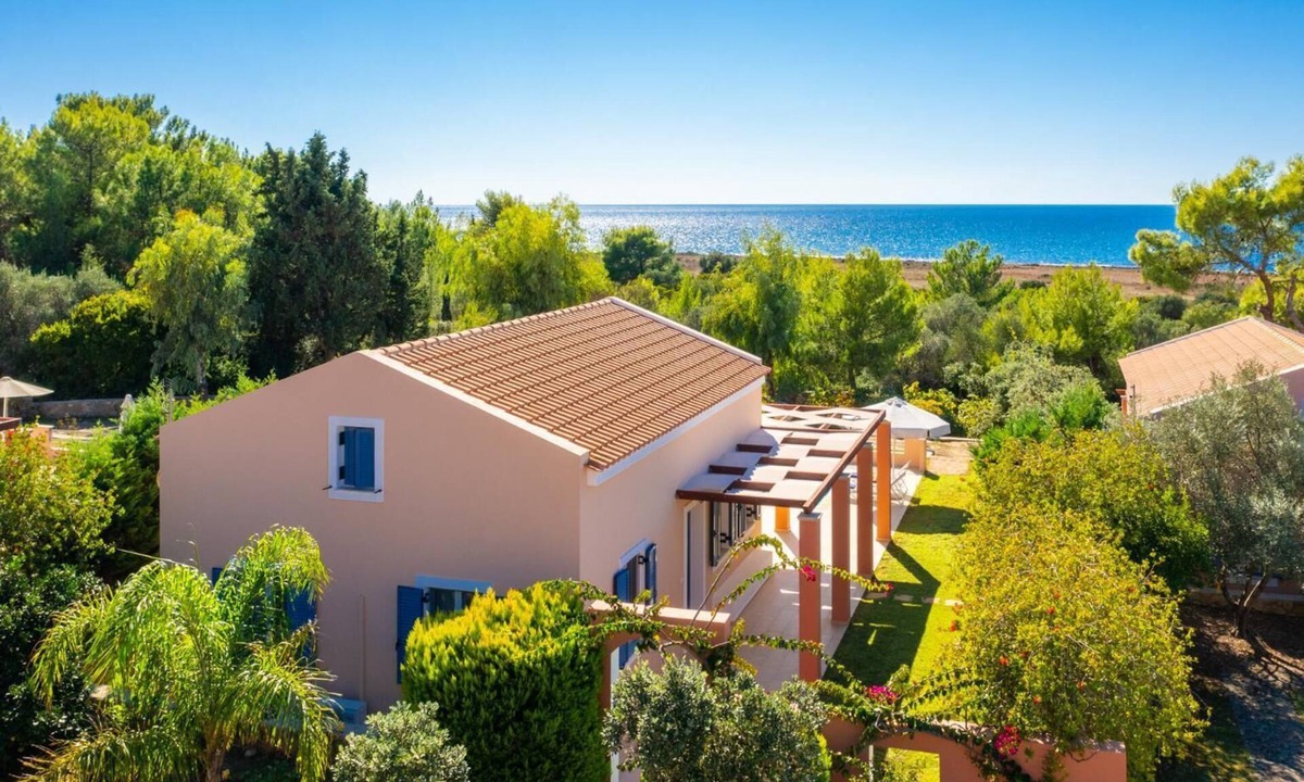 Kounopetra Villa | Nafsika Beach House - Three Bedroom Villa, Sleeps 6