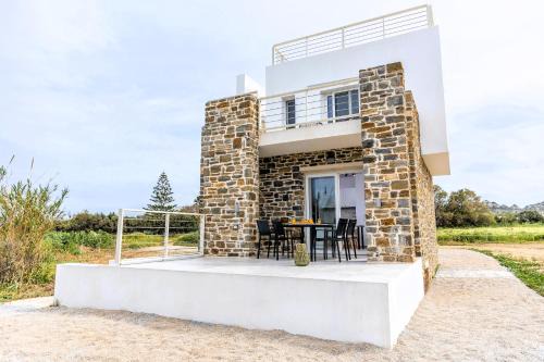 Plaka Apartment | Naxos Cube Villa Panoramic Views Maisonette with Sea View 2 min walk to Plaka Beach
