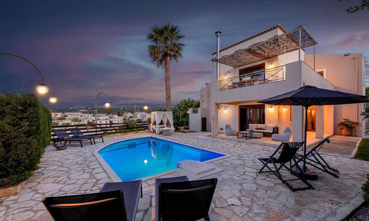 Gerani Villa | New beautiful artistic villa! 1km to the beach!