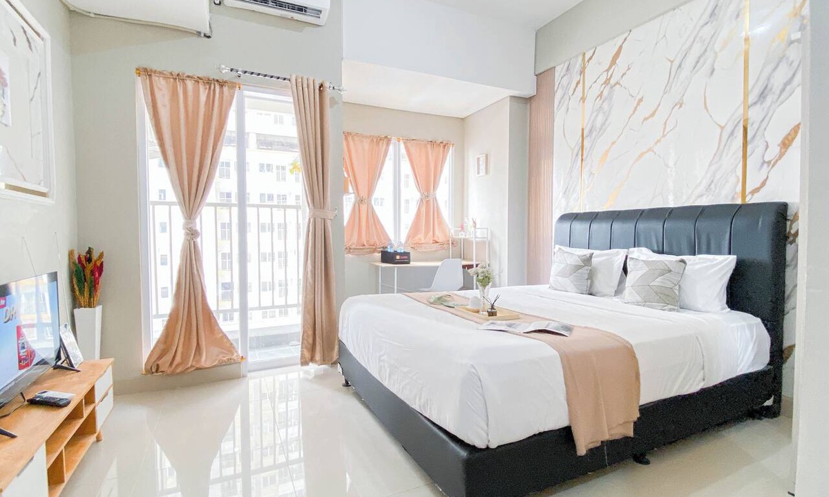 Kedungmanggu Apartment | Nice Studio Room Apartment at LRT City Sentul - Royal Sentul Park