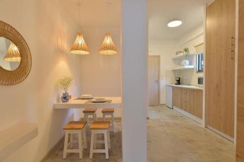 Mpatsi Apartment | Niriis Family Studios Eukrate & Thoe Batsi
