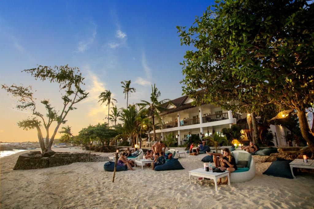 Daanbantayan Hotel | Ocean Vida Beach and Dive Resort