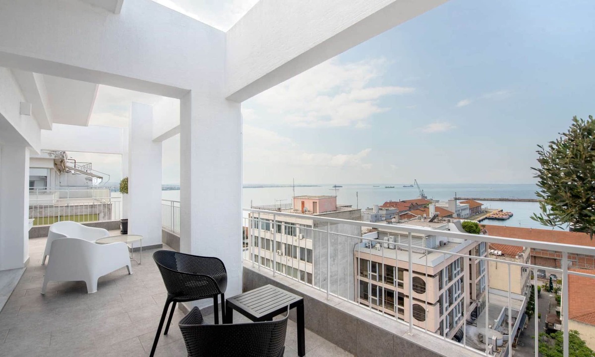 Ladadika Apartment | Oddity: One bedroom apartment