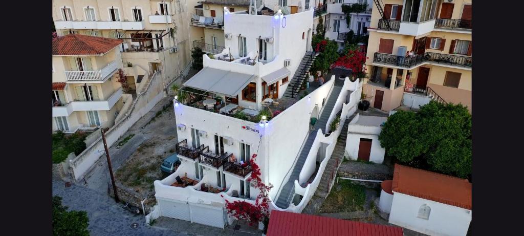 Vathi Hotel | ODYSSEAS HOTEL SAMOS