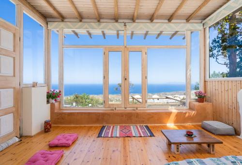 Firostefani House | Olive Leaf Houses