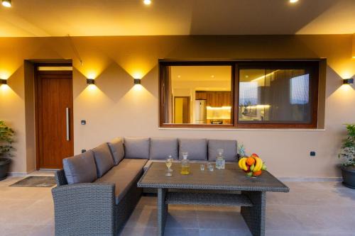 Houdetsi Apartment | Olivia