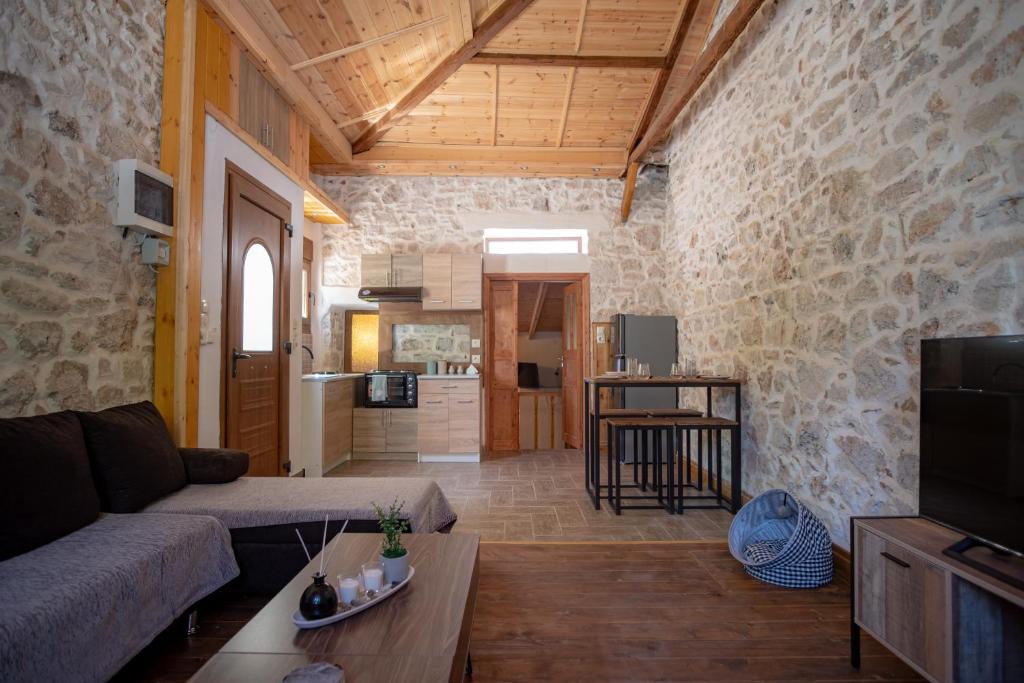 Pythagorio House | Once upon a rock