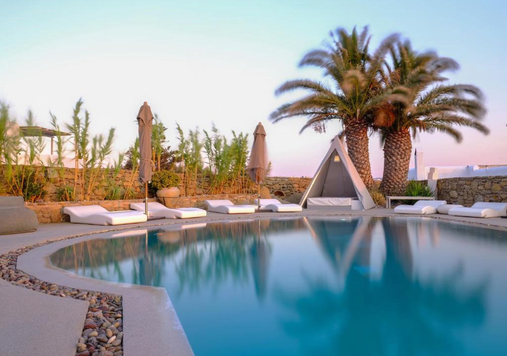 Drafaki Hotel | Ostraco Suites