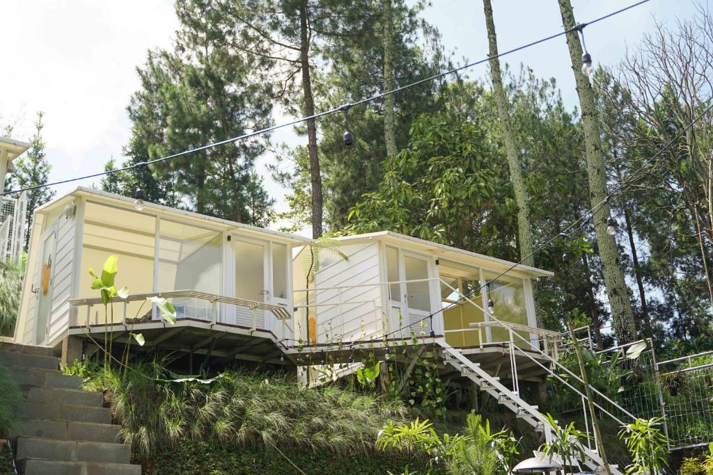 Ciumbuleuit Other | Over Easy Glamping Site