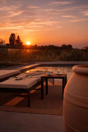 Psarou Villa | Pιgeon Nest Villa