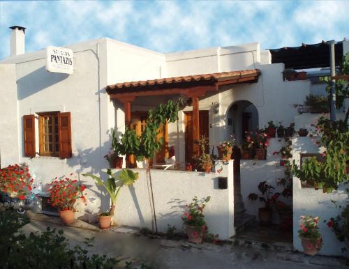 Aegina Town House | Pantazis Studios