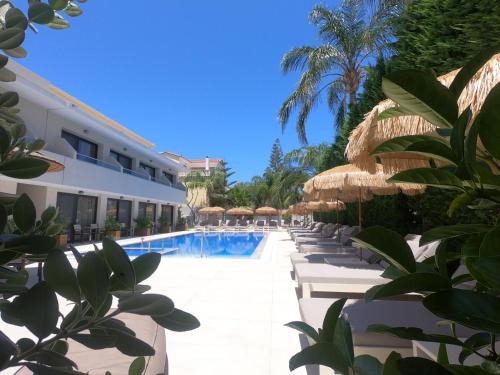 Tsilivi Apartment | Paradise Hotel & Bar