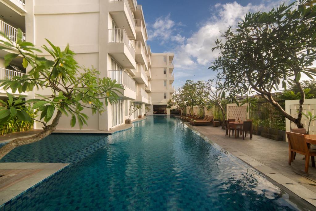 Batubelig Hotel | Paragon Hotel Seminyak