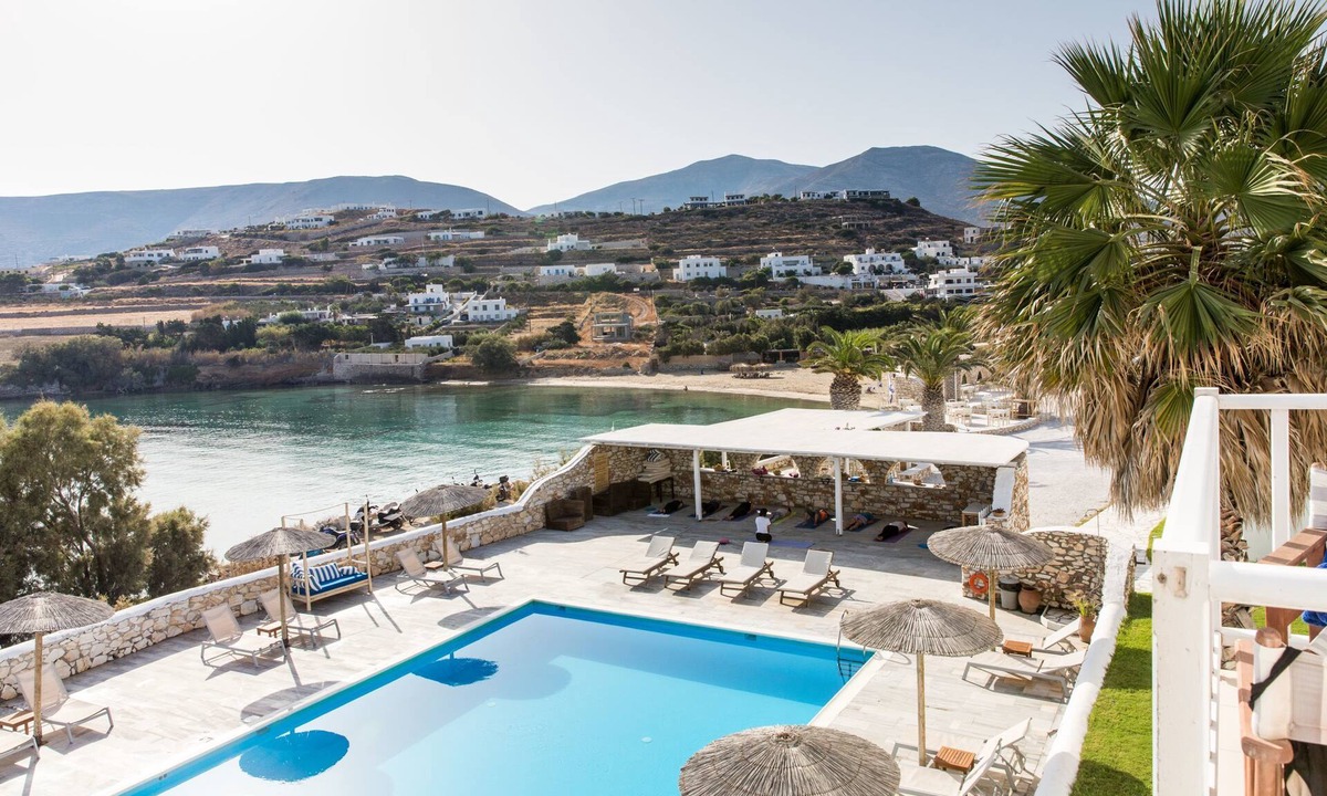 Parasporos Hotel | Paros Bay Hotel