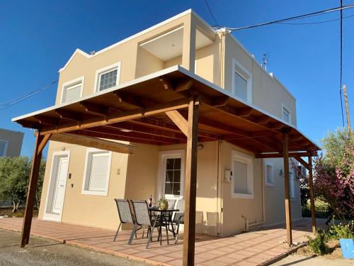 Zipari House | Peaceful Apartment in Nature, with Yard - El Greco Apartments No 3
