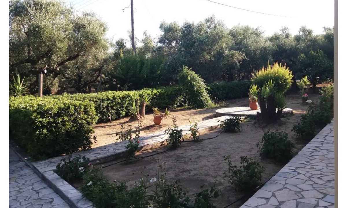 Agrilia Apartment | Pet-Friendly Studio Apartment Aquarius 2 with Balcony & Wi-Fi