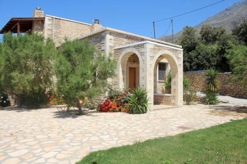 Triopetra House | PETRA-MARE
