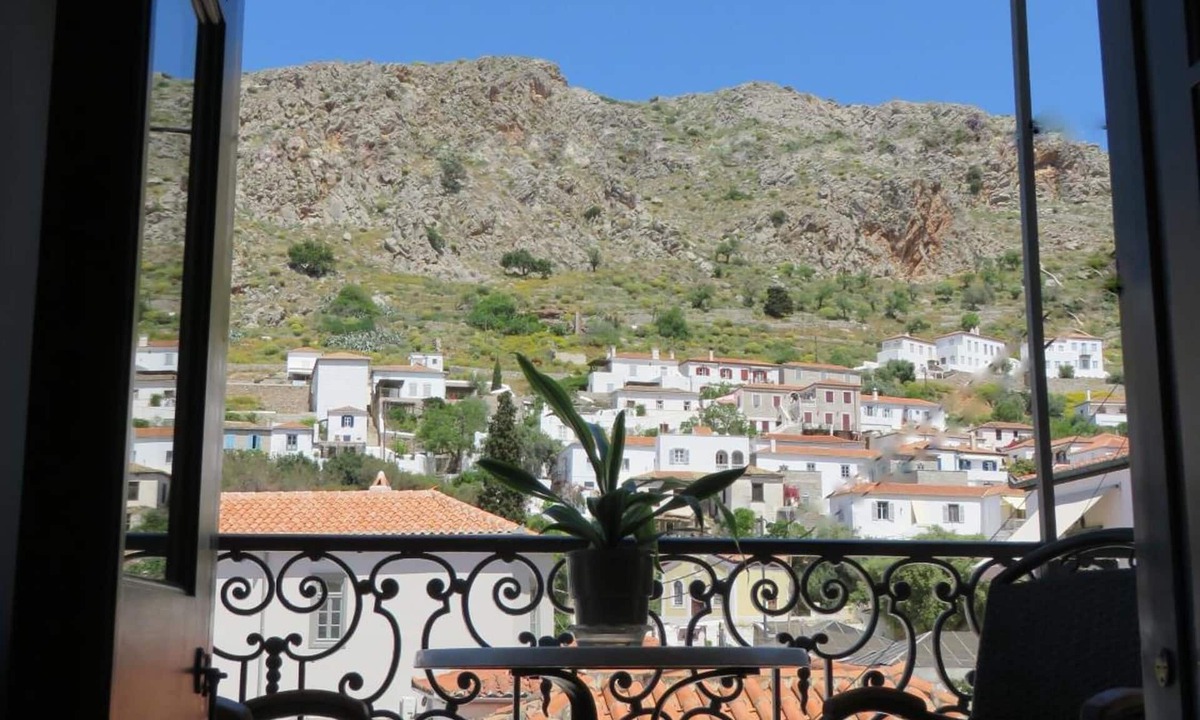 idhra Hotel | Phaedra Hotel