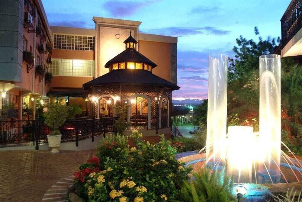 La Zurza Hotel | Platino Hotel & Casino