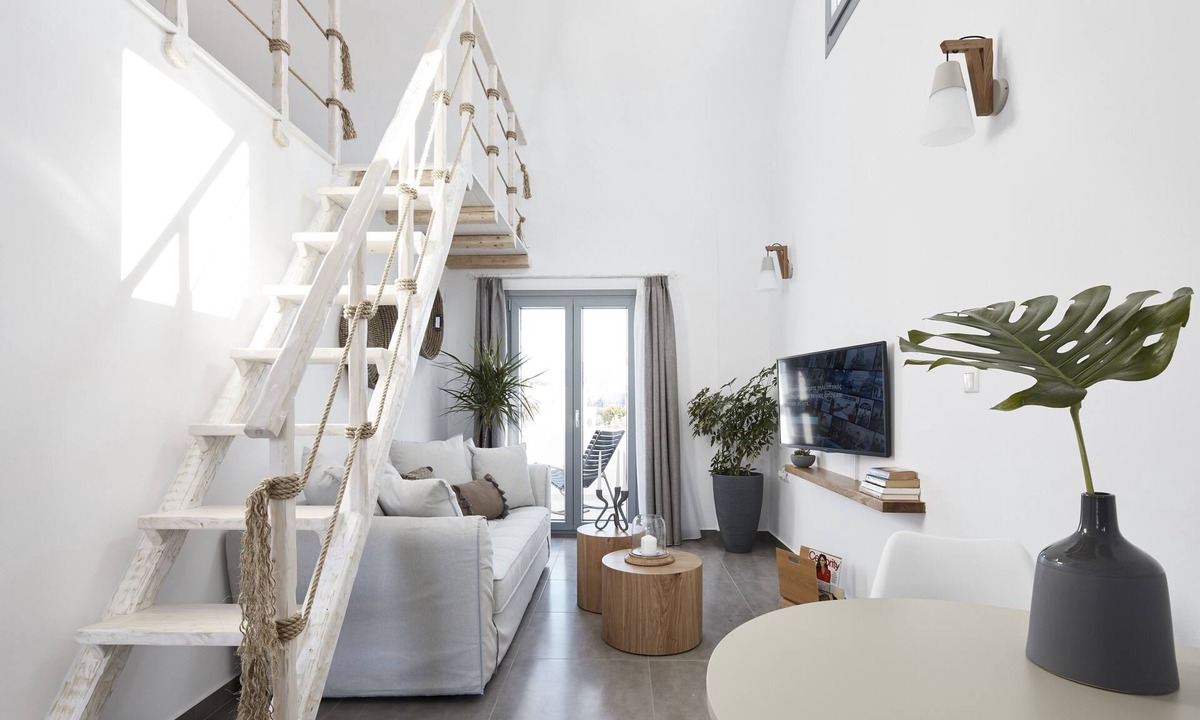 Karterados Hotel | Pnoi Luxury Suites
