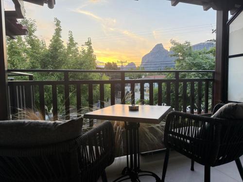 Kalambaka Hotel | Polyzos Luxury Suites Meteora #6 - Adults Friendly