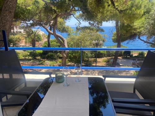 Kato Sounion Apartment | Poseidons Retreat optional el car and airporttrans