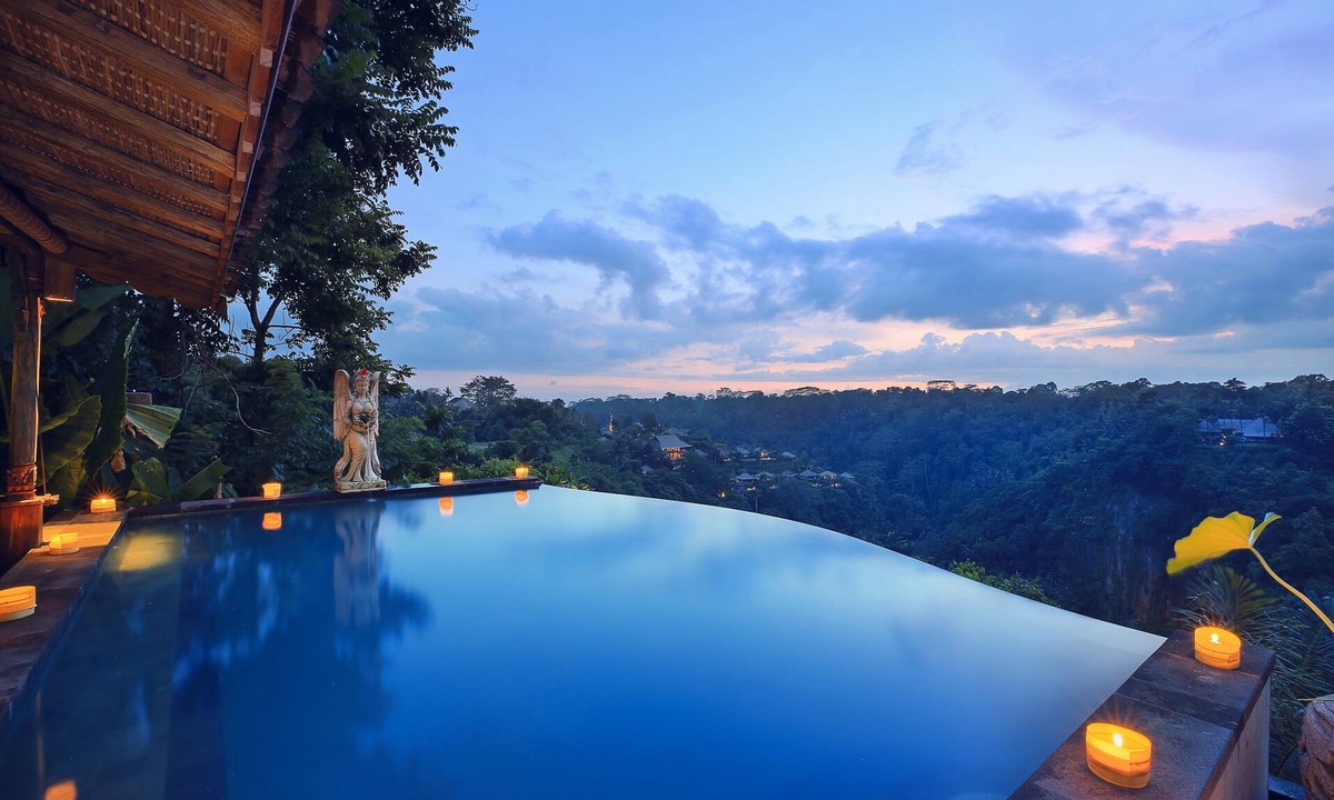 Kedewatan Hotel | Pramana Watu Kurung Resort