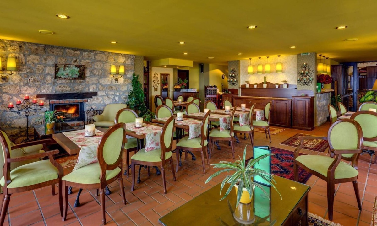 Naousa Bed & Breakfast | Premium Triple Haven - Esperides Cozy Retreat