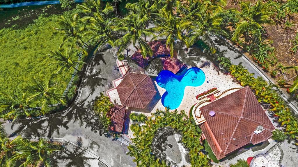 Higuey Villa | Private Montaña Pool Villa with Horseback Riding