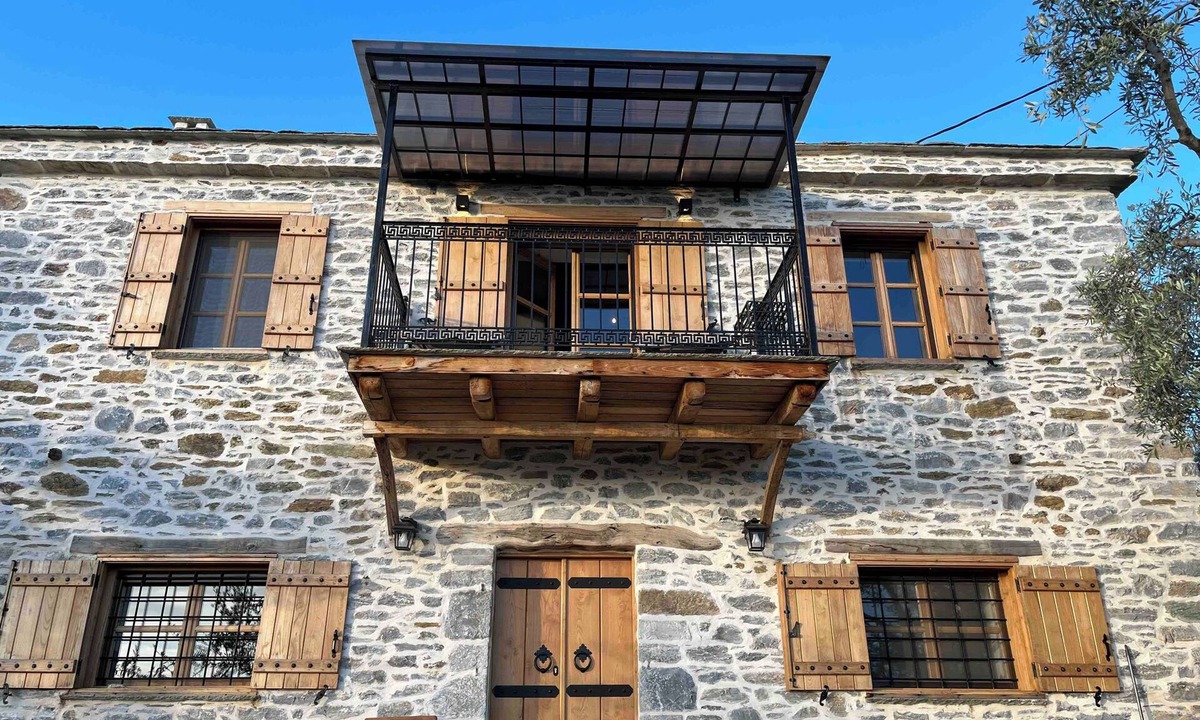 Kala Nera House | Private oasis in an olive grove with sea views - Pelion. Pet friendly!