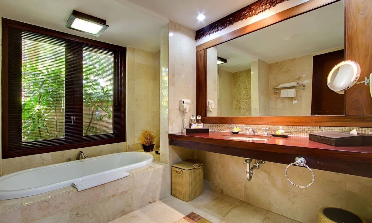 Kartika Plaza Villa | Private Plunge Pool Villa near the Beach