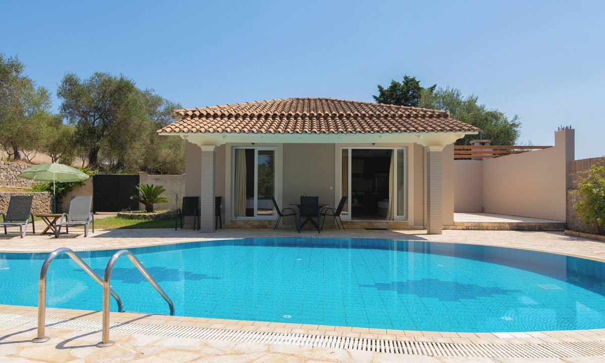 Dassia Villa | Private Pool Villa Aleca in Dassia Corfu
