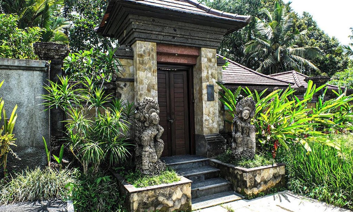 Melayang Villa | Private Secluded Pool Villa w/Massage Room
