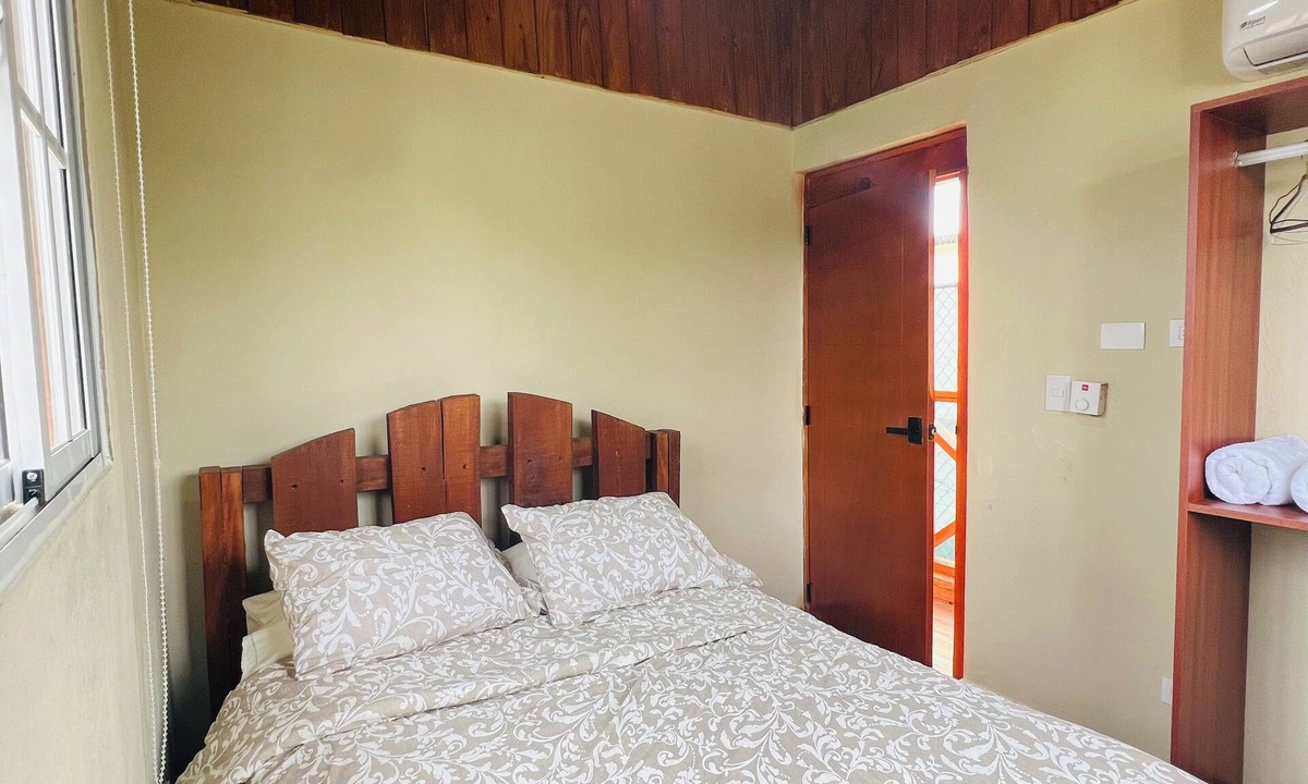 Jarabacoa Villa | Propiedad de fácil acceso, jacuzzi y piscina climatizada en Jarabacoa. n