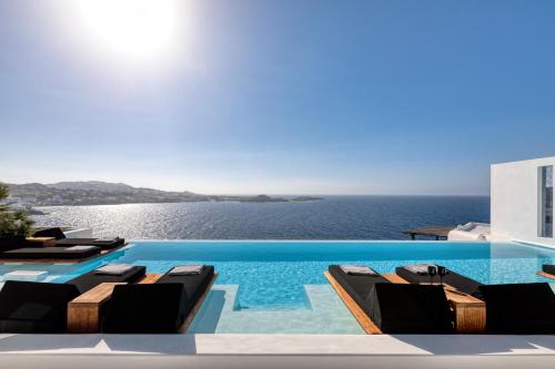 Paraga Villa | Psarou Black Villa 2